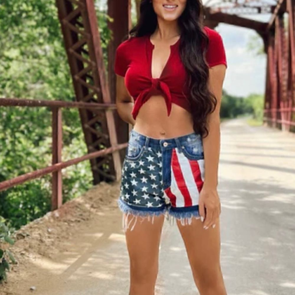 NWT Tie Front Crop Top